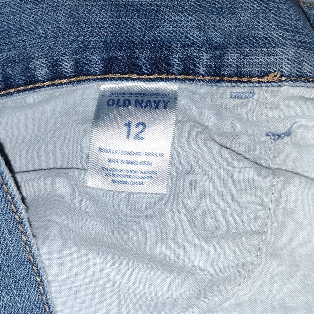 Old Navy denim shorts - Picture 3 of 3